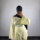 Ensemble asymétrique, jaune