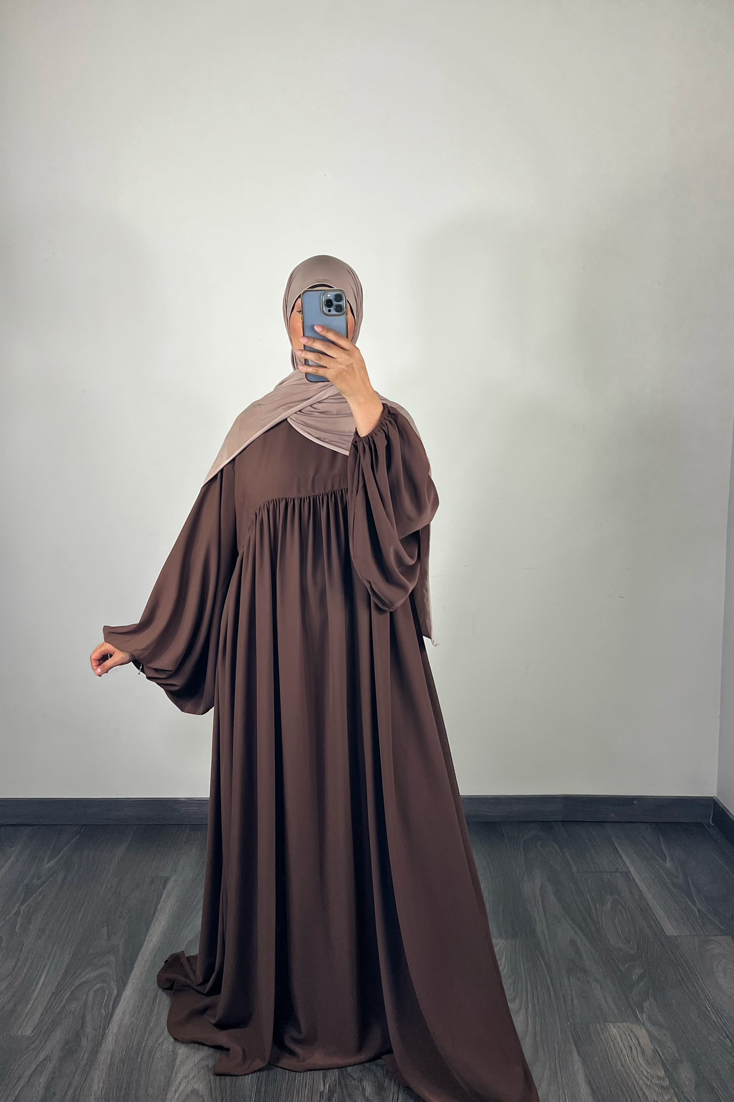 Abaya Esmaa, plusieurs couleurs (2 longueurs)