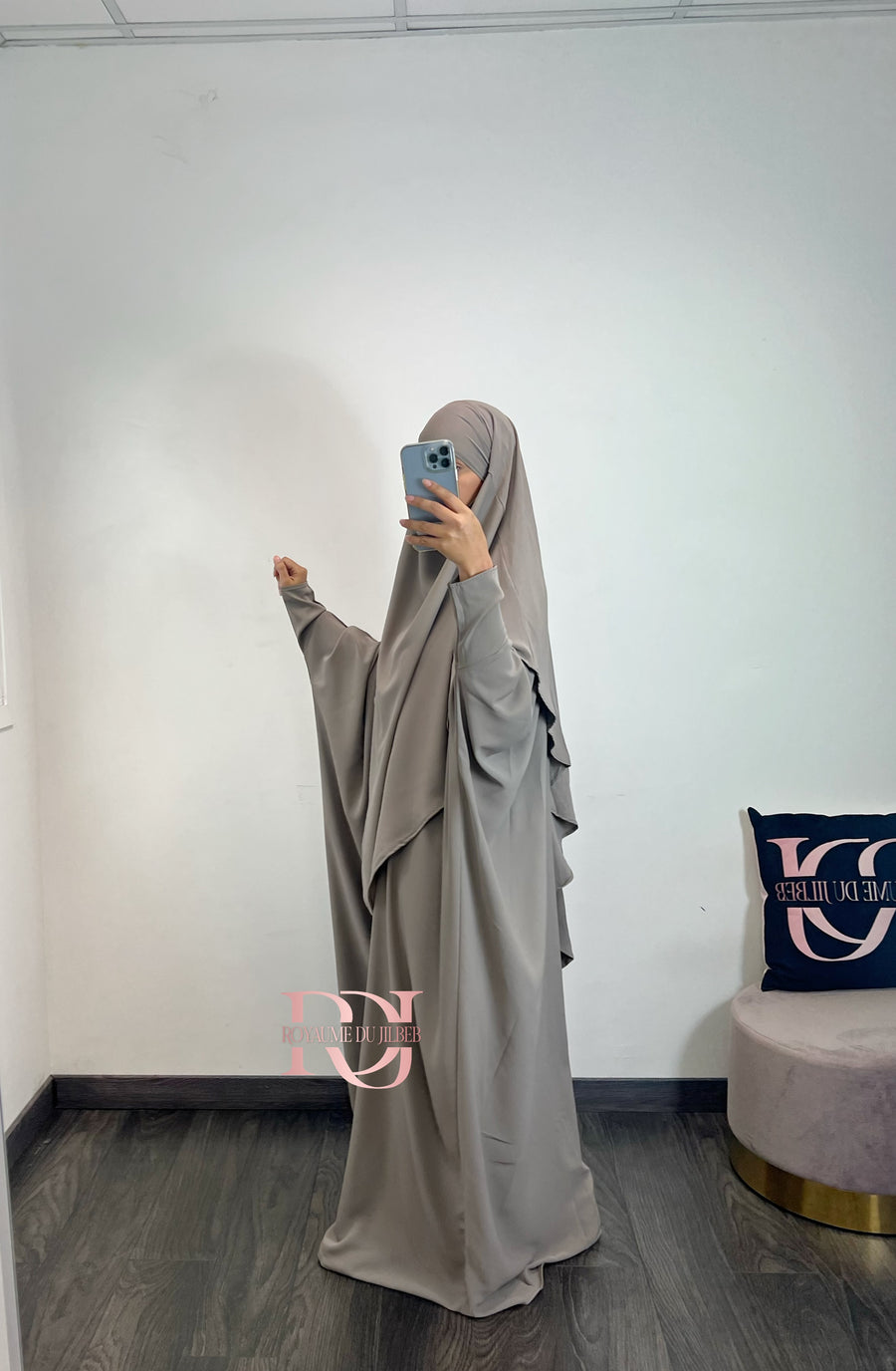 Abaya + khimar soie de medine, couleur taupe